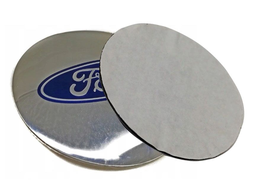 Emblematy naklejki samochodowe zamienniki oryginału aluminiowe do Ford srebrno niebieskie 56mm, wykonane z aluminium z taśmą dwustronną na kołpaki dekielki